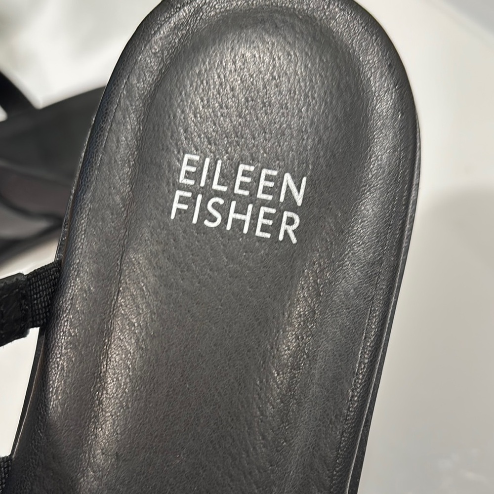 EILEEN FISHER Black Leather Kira Flat Sandals - Picture 4 of 8